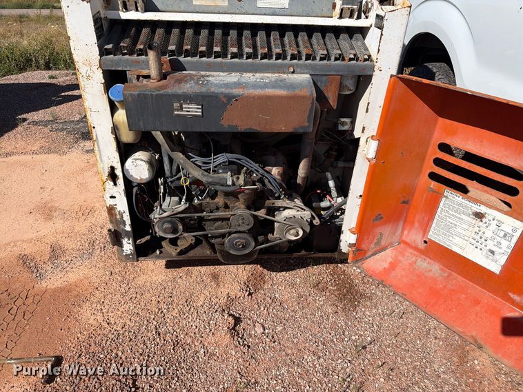 image for item FM7662 1988 Bobcat 542B skid steer loader