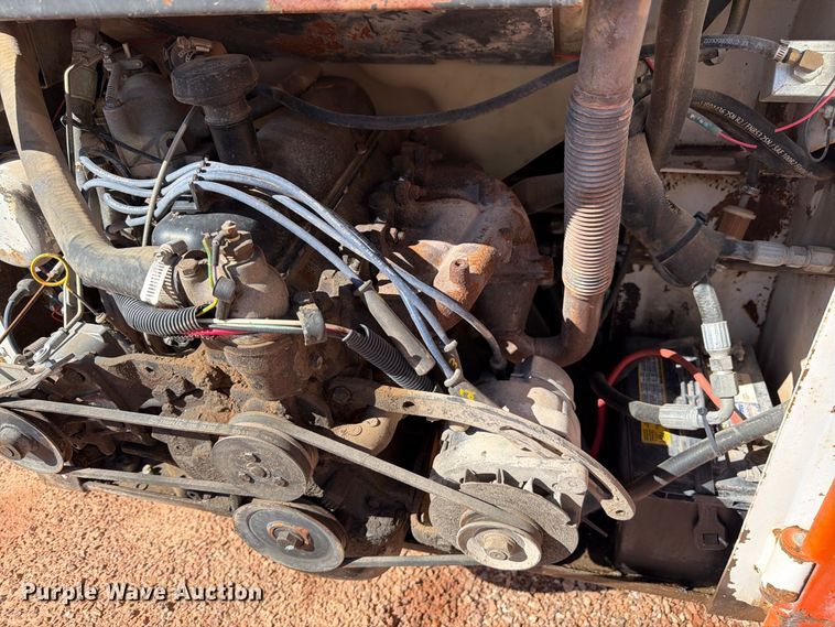 image for item FM7662 1988 Bobcat 542B skid steer loader