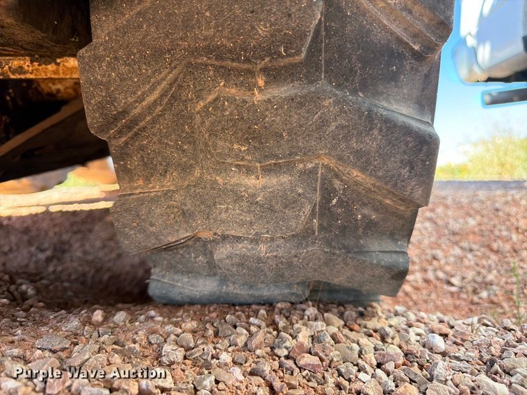image for item FM7662 1988 Bobcat 542B skid steer loader