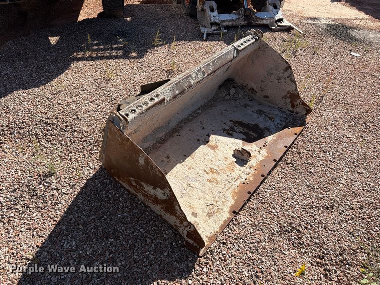 image for item FM7662 1988 Bobcat 542B skid steer loader