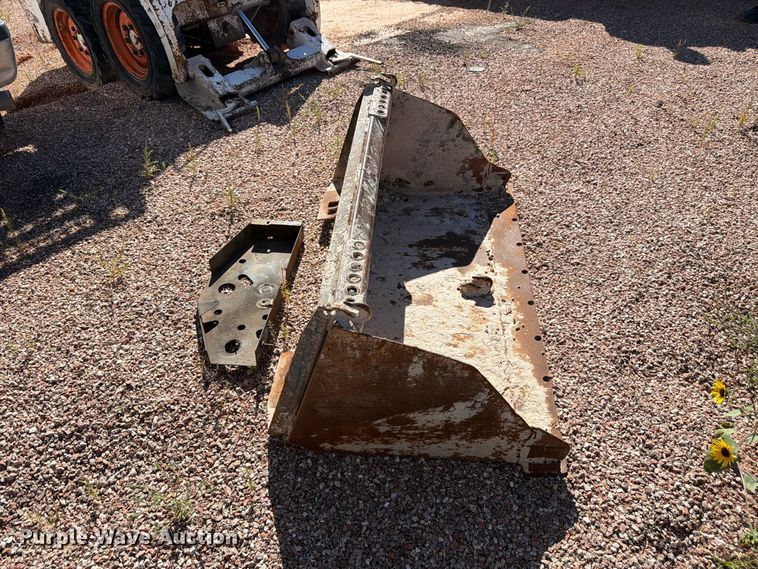 image for item FM7662 1988 Bobcat 542B skid steer loader