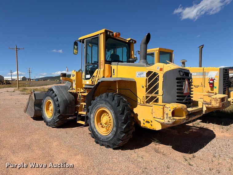 image for item FM7671 2010 Volvo L70F wheel loader
