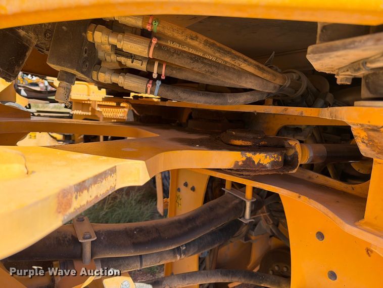 image for item FM7671 2010 Volvo L70F wheel loader