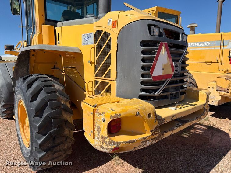 image for item FM7671 2010 Volvo L70F wheel loader