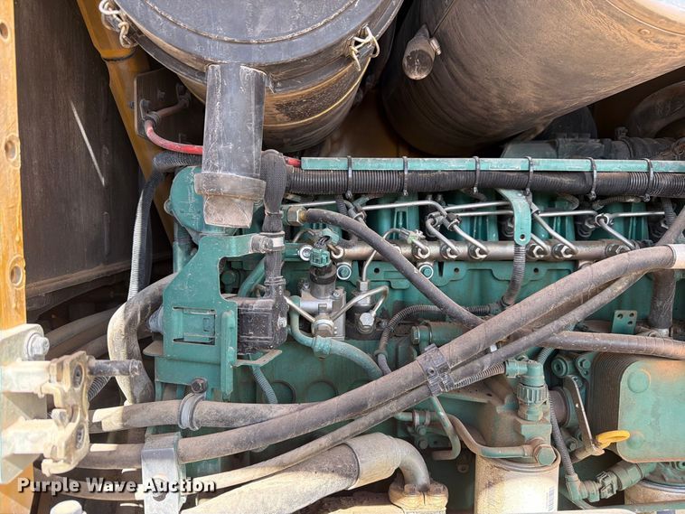 image for item FM7671 2010 Volvo L70F wheel loader