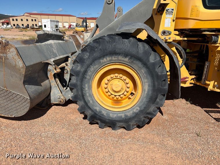 image for item FM7671 2010 Volvo L70F wheel loader