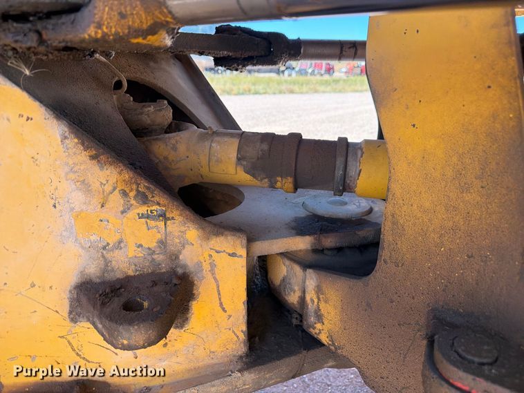 image for item FM7672 Volvo L120C wheel loader