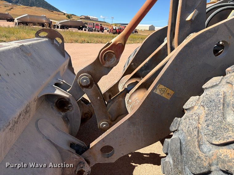 image for item FM7672 Volvo L120C wheel loader