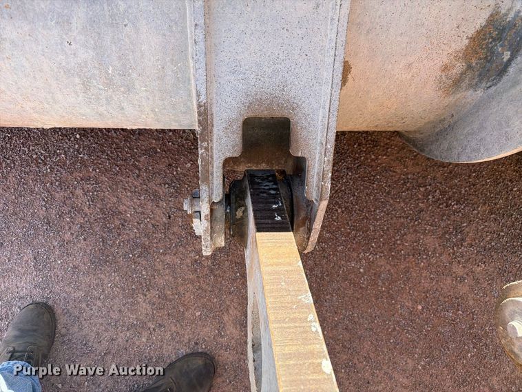 image for item FM7672 Volvo L120C wheel loader