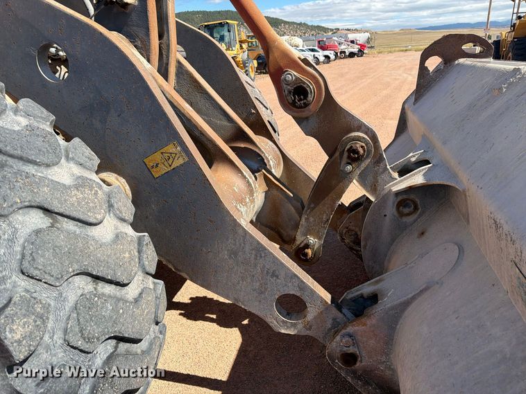 image for item FM7672 Volvo L120C wheel loader