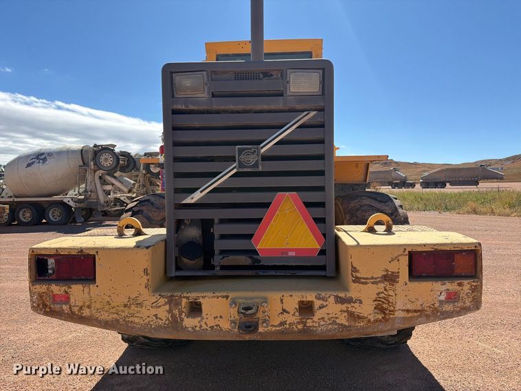 image for item FM7672 Volvo L120C wheel loader