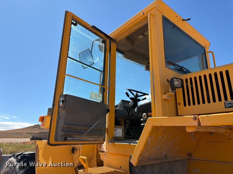 image for item FM7672 Volvo L120C wheel loader