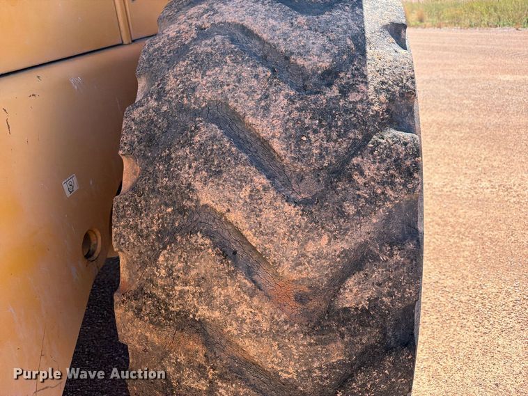 image for item FM7672 Volvo L120C wheel loader