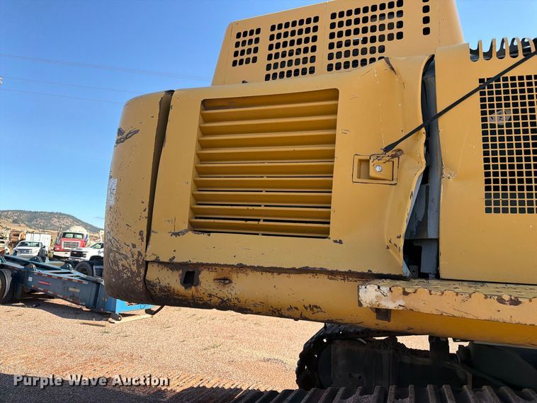 image for item FM7681 2005 John Deere 450C LC excavator
