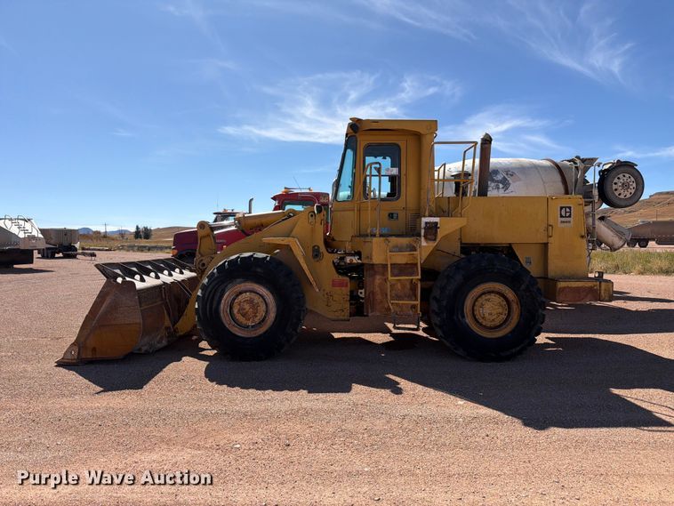 image for item FM7684 1980 Caterpillar 966D wheel loader
