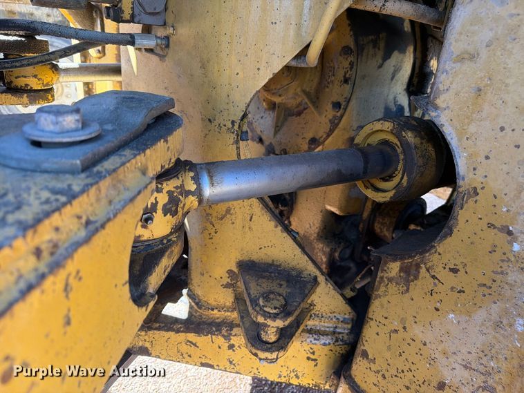 image for item FM7684 1980 Caterpillar 966D wheel loader
