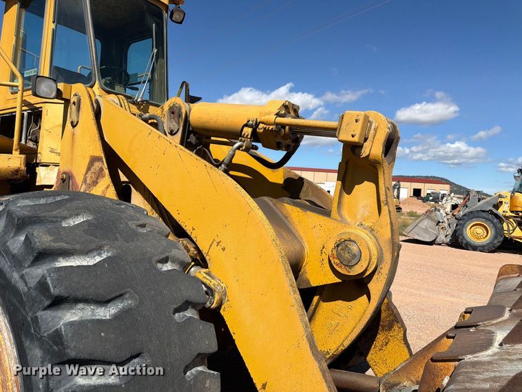 image for item FM7684 1980 Caterpillar 966D wheel loader
