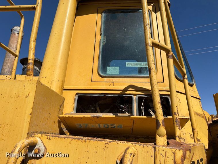 image for item FM7684 1980 Caterpillar 966D wheel loader