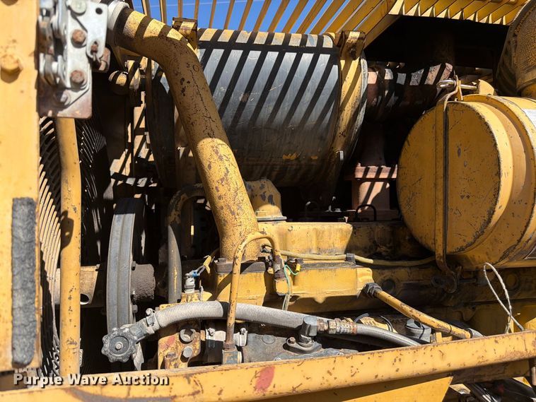 image for item FM7684 1980 Caterpillar 966D wheel loader