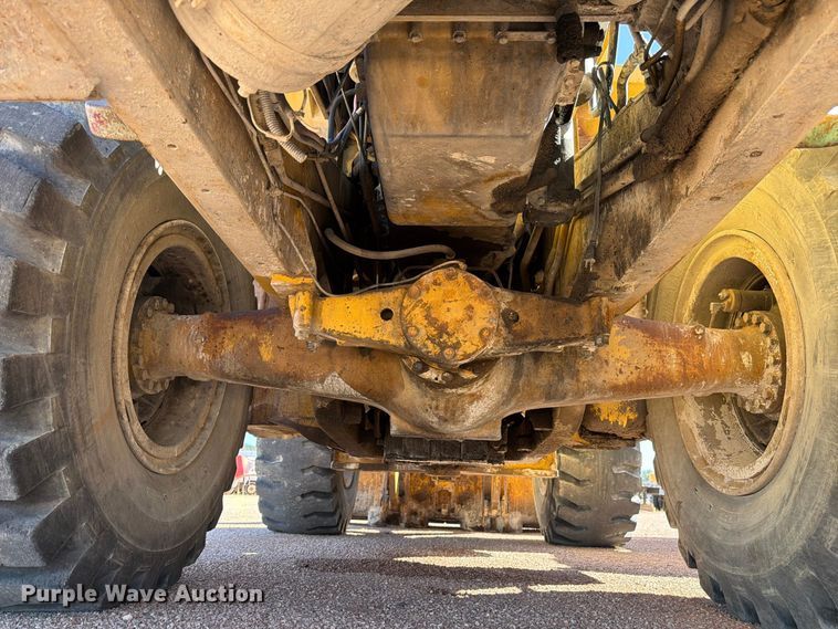 image for item FM7684 1980 Caterpillar 966D wheel loader