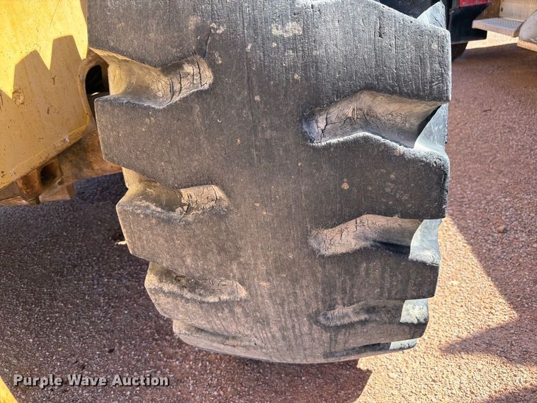 image for item FM7684 1980 Caterpillar 966D wheel loader