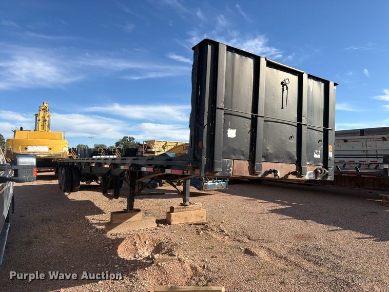 image for item FM7685 1981 Budd flatbed trailer