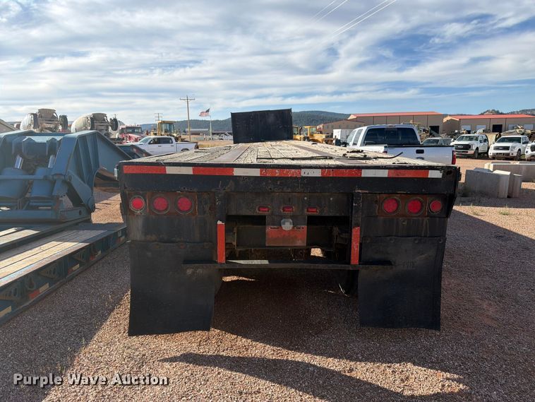 image for item FM7685 1981 Budd flatbed trailer
