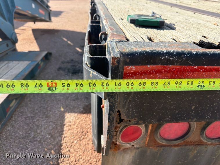 image for item FM7685 1981 Budd flatbed trailer