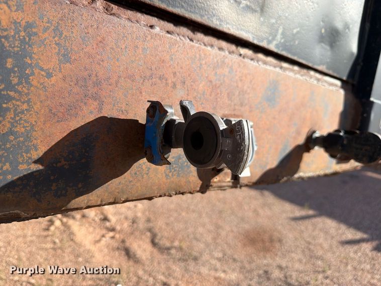 image for item FM7685 1981 Budd flatbed trailer