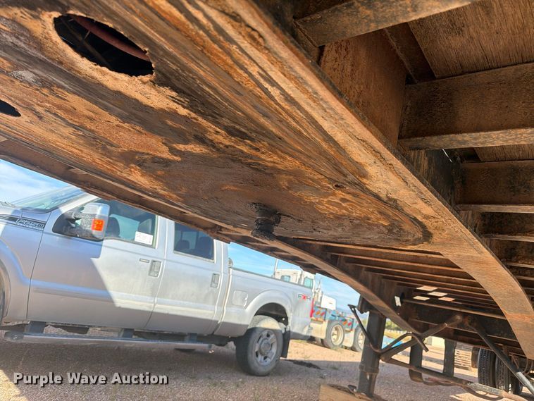 image for item FM7685 1981 Budd flatbed trailer