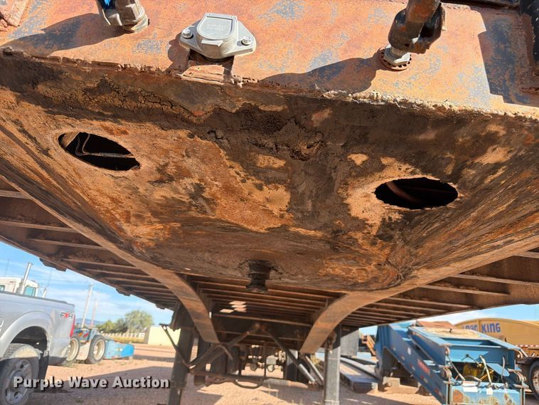 image for item FM7685 1981 Budd flatbed trailer