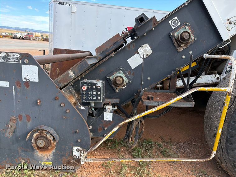 image for item FM7690 2005 Roadtec SB-2500C milling machine