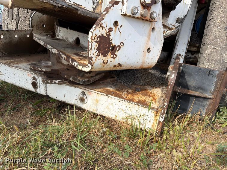 image for item FM7690 2005 Roadtec SB-2500C milling machine