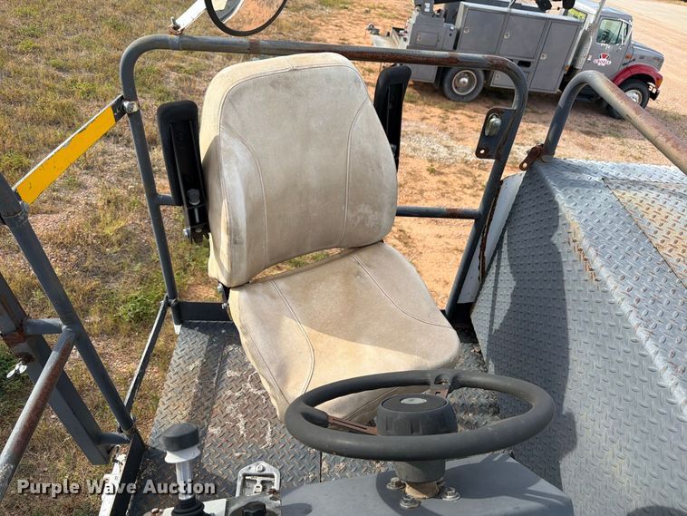 image for item FM7690 2005 Roadtec SB-2500C milling machine
