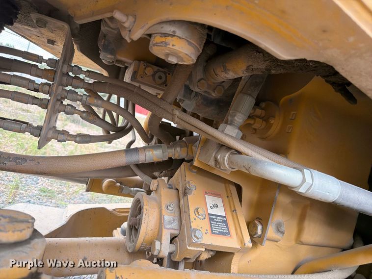 image for item FM7708 1995 John Deere 544G wheel loader