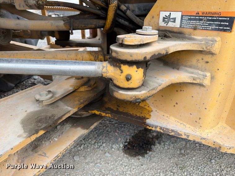 image for item FM7708 1995 John Deere 544G wheel loader