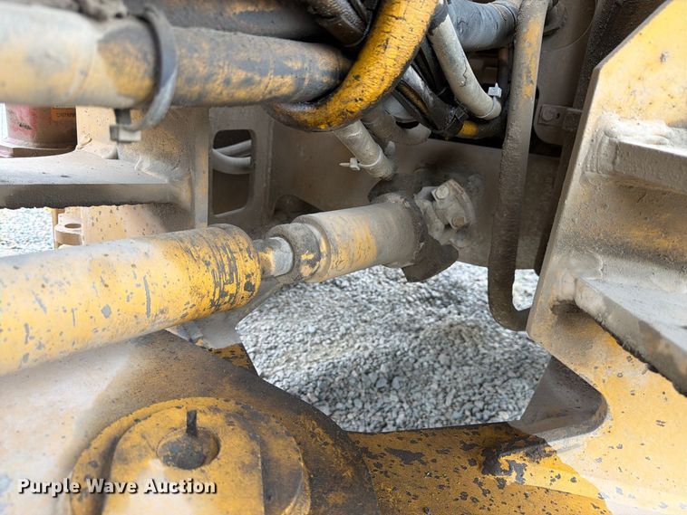 image for item FM7708 1995 John Deere 544G wheel loader