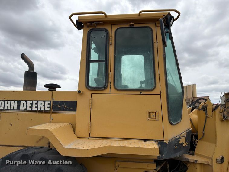 image for item FM7708 1995 John Deere 544G wheel loader