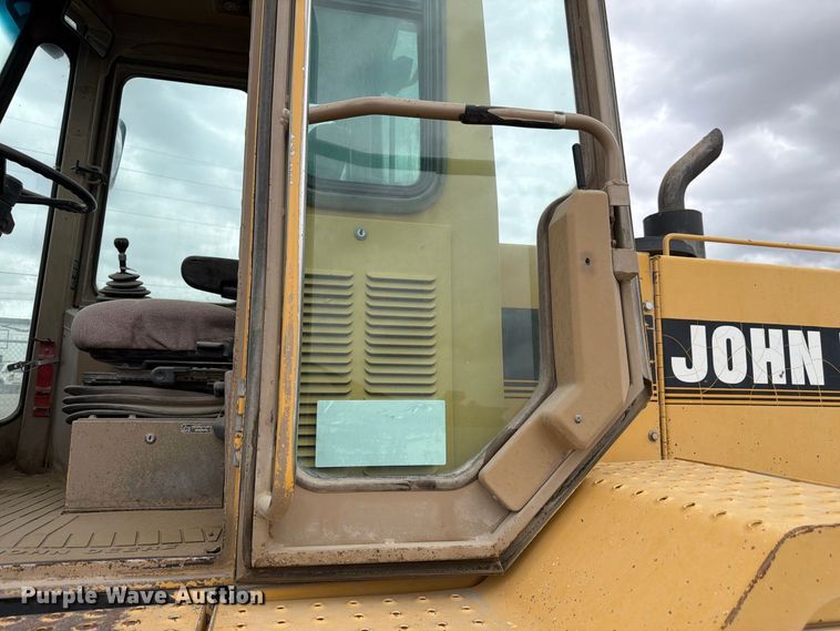 image for item FM7708 1995 John Deere 544G wheel loader