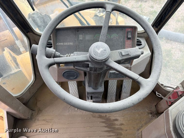 image for item FM7708 1995 John Deere 544G wheel loader