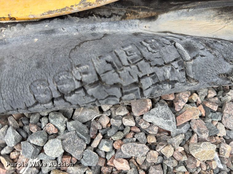 image for item FM7708 1995 John Deere 544G wheel loader