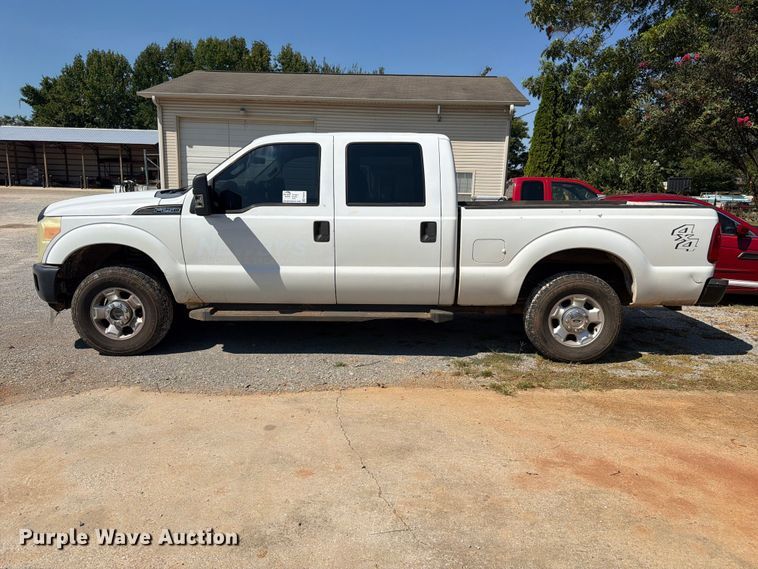 image for item FN2055 2011 Ford F250 Super Duty Crew Cab pickup truck