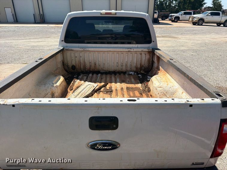 image for item FN2055 2011 Ford F250 Super Duty Crew Cab pickup truck