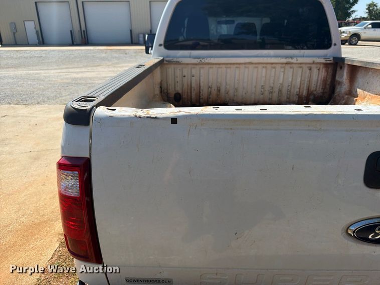 image for item FN2055 2011 Ford F250 Super Duty Crew Cab pickup truck