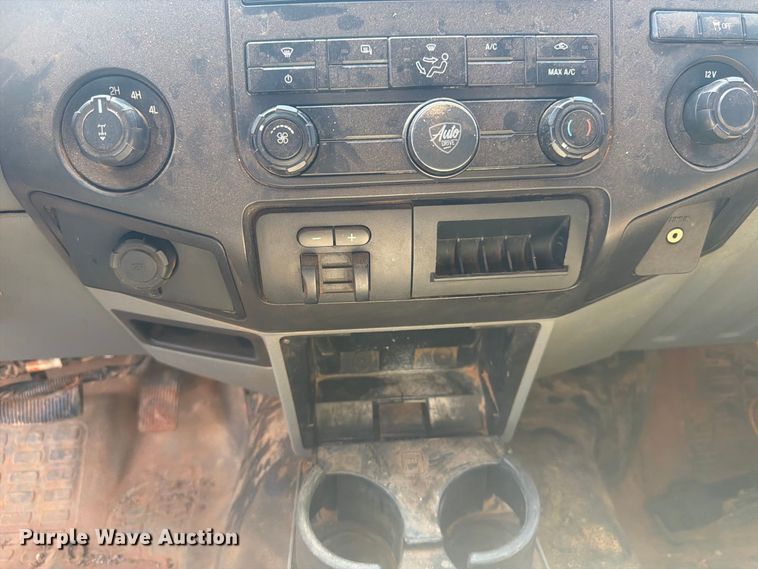 image for item FN2055 2011 Ford F250 Super Duty Crew Cab pickup truck