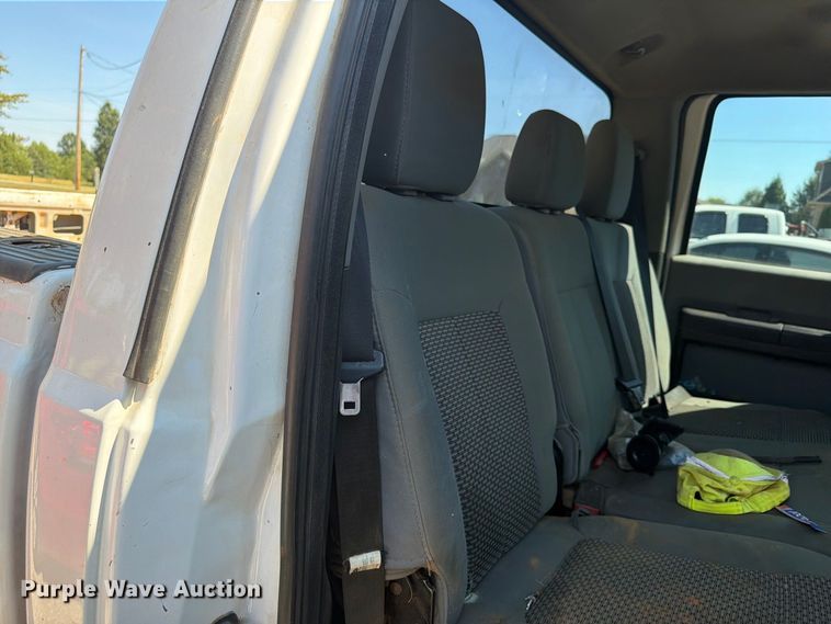 image for item FN2055 2011 Ford F250 Super Duty Crew Cab pickup truck
