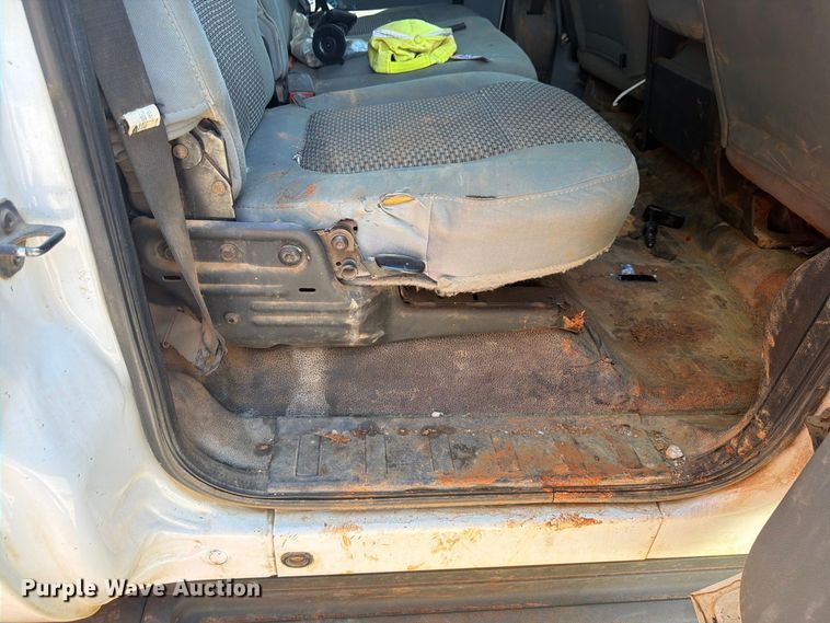 image for item FN2055 2011 Ford F250 Super Duty Crew Cab pickup truck