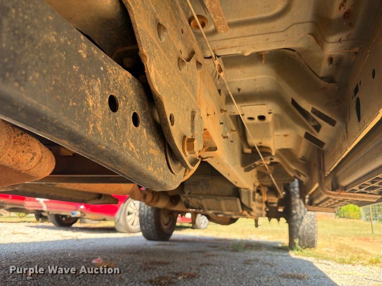 image for item FN2055 2011 Ford F250 Super Duty Crew Cab pickup truck