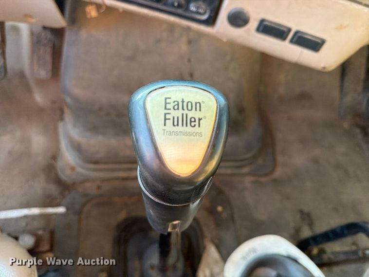 image for item FN2580 2007 Sterling Truck L9500 Series vacuum truck