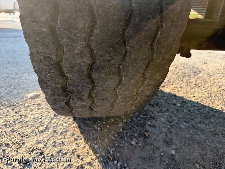 image for item FN2580 2007 Sterling Truck L9500 Series vacuum truck